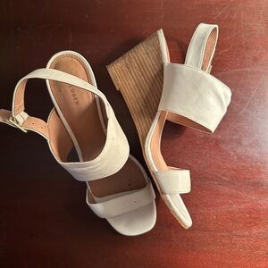 ACCEPTING ALL OFFERS Halogen Women's Cream white Wedge Sandals leather wood